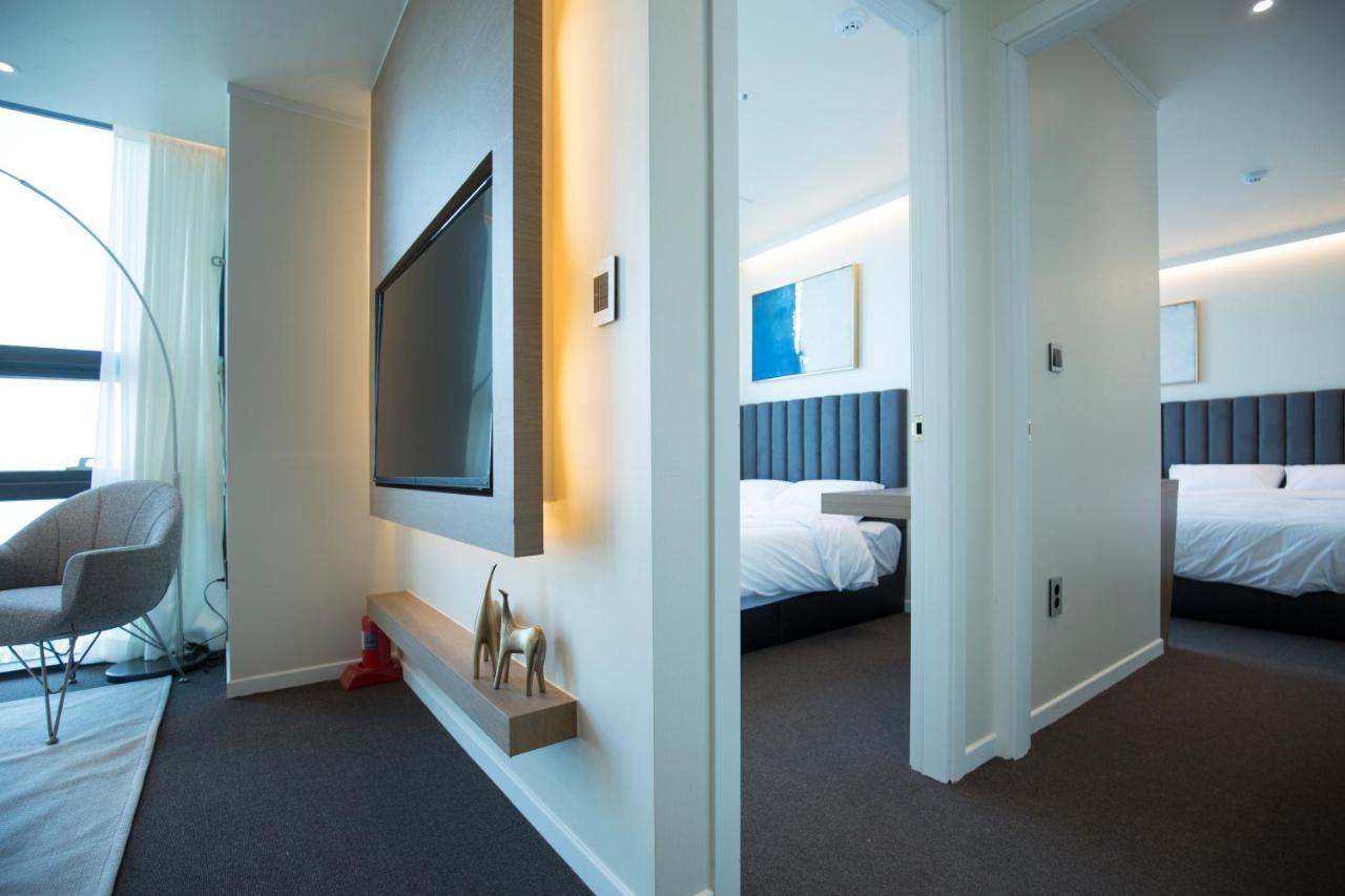 Uh Suite The Haeundae Busan Exterior foto