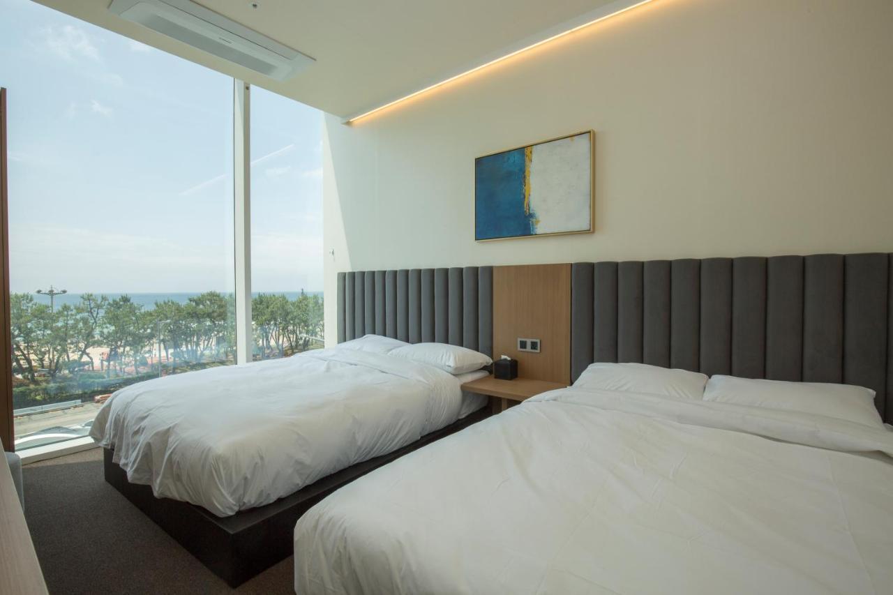 Uh Suite The Haeundae Busan Exterior foto