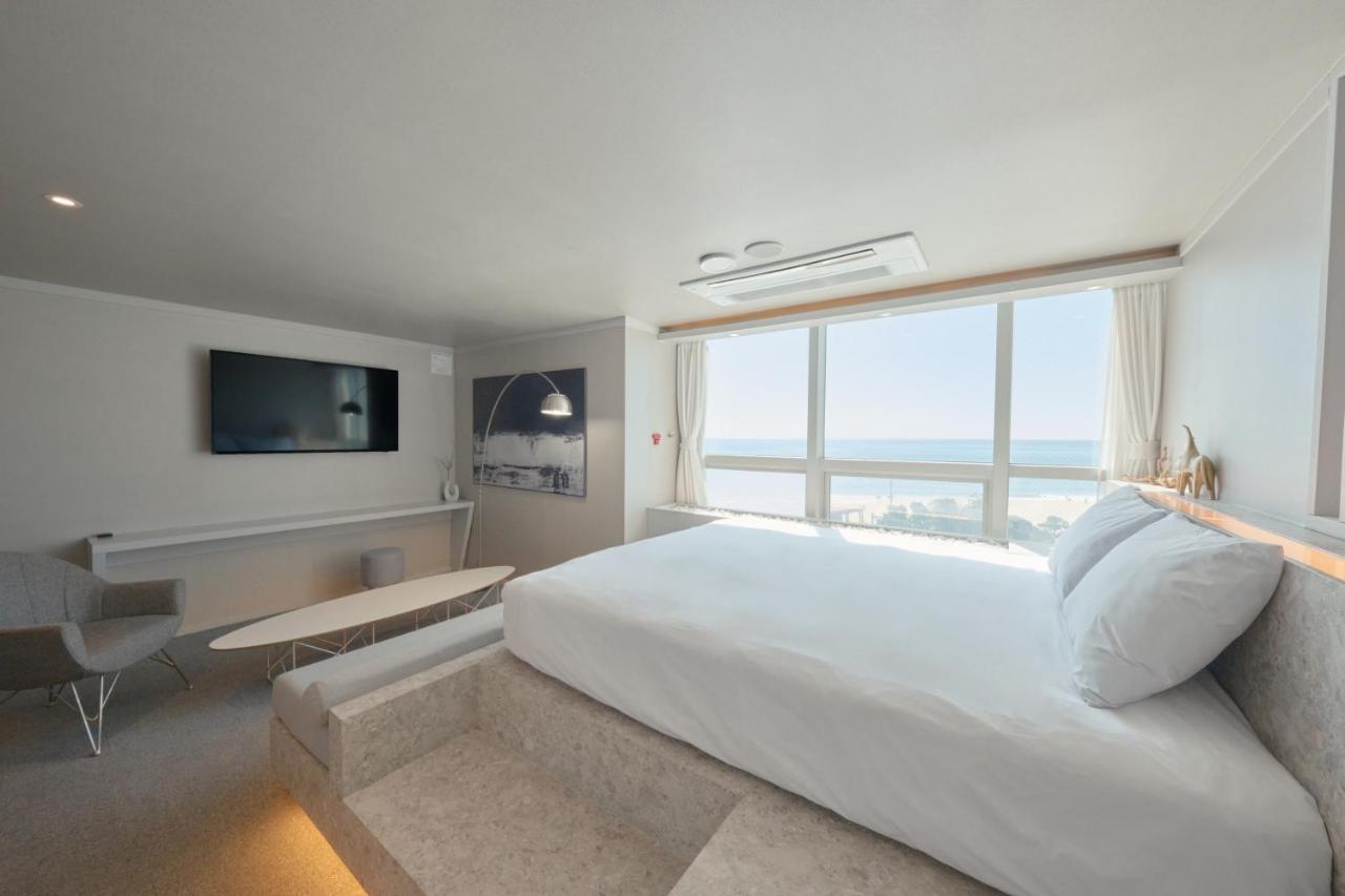 Uh Suite The Haeundae Busan Exterior foto