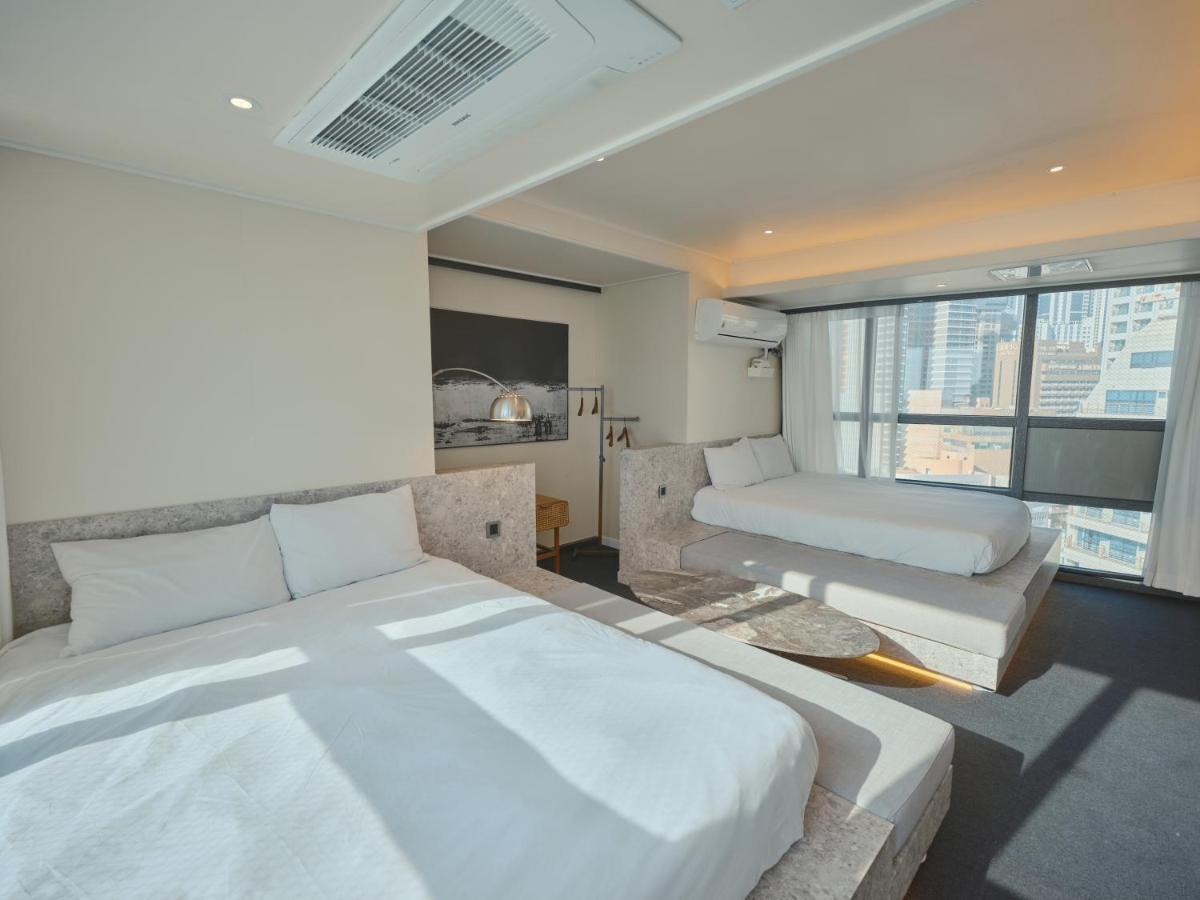 Uh Suite The Haeundae Busan Exterior foto