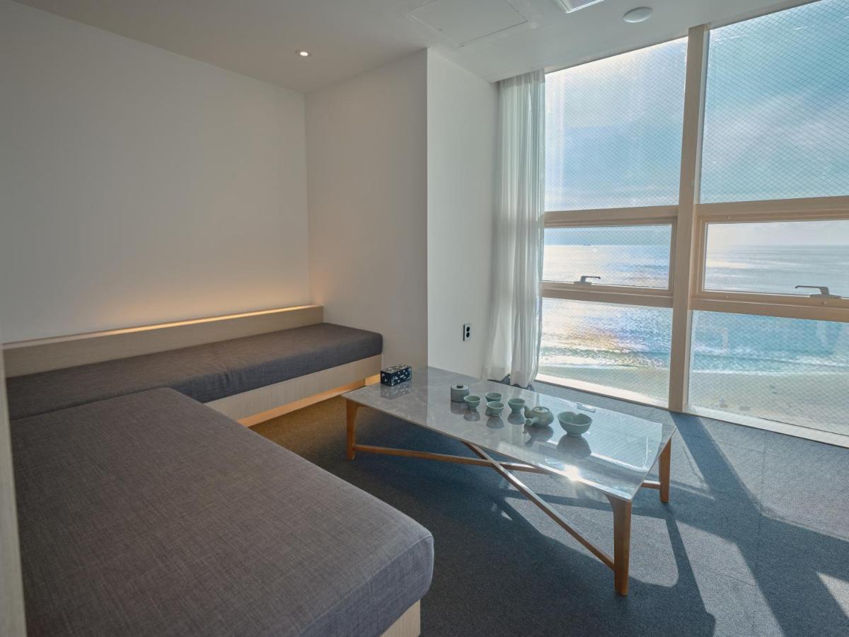 Uh Suite The Haeundae Busan Exterior foto