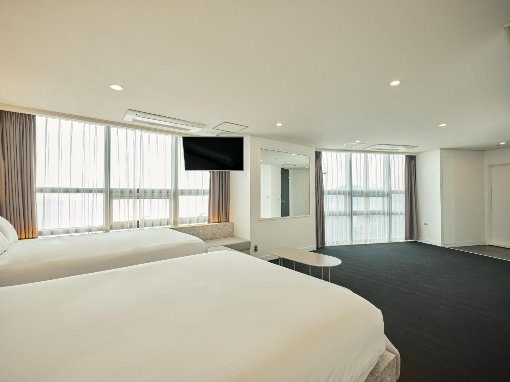 Uh Suite The Haeundae Busan Exterior foto