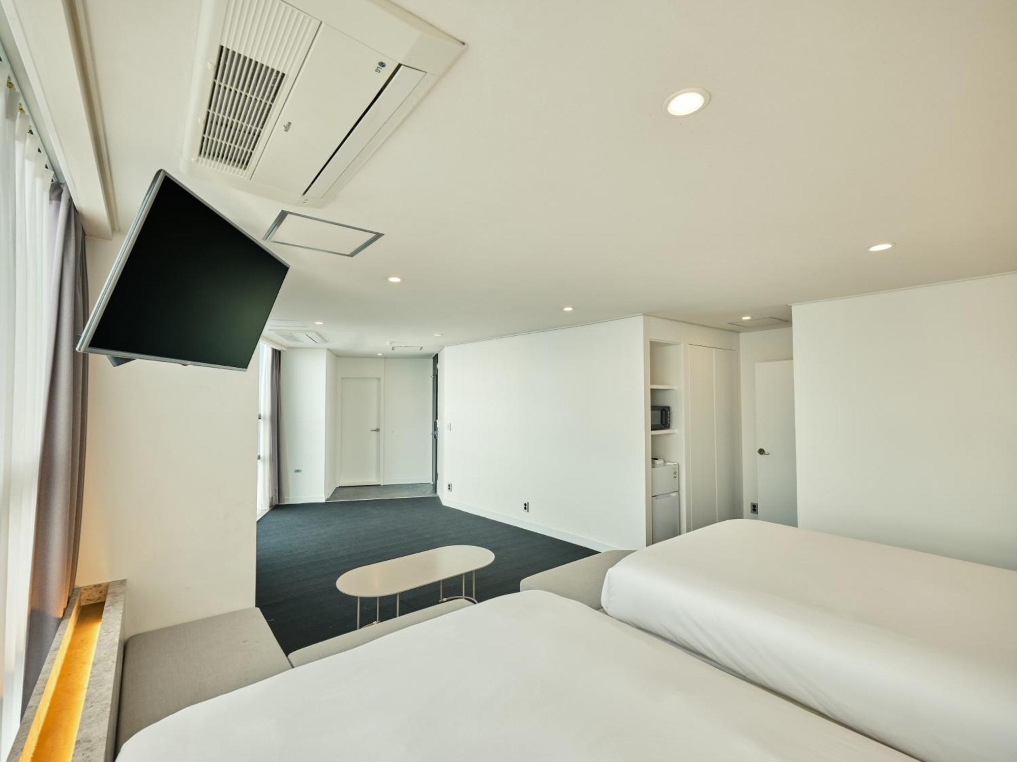 Uh Suite The Haeundae Busan Exterior foto