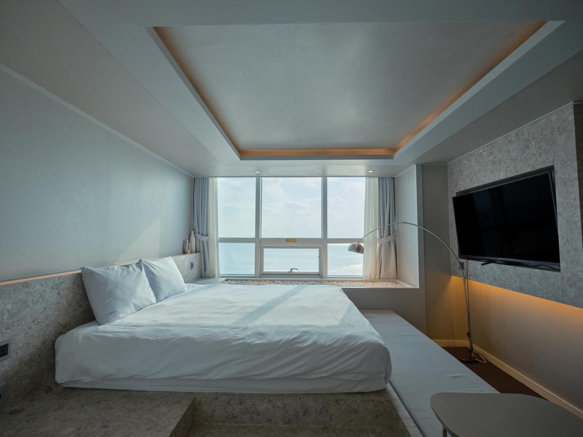 Uh Suite The Haeundae Busan Exterior foto