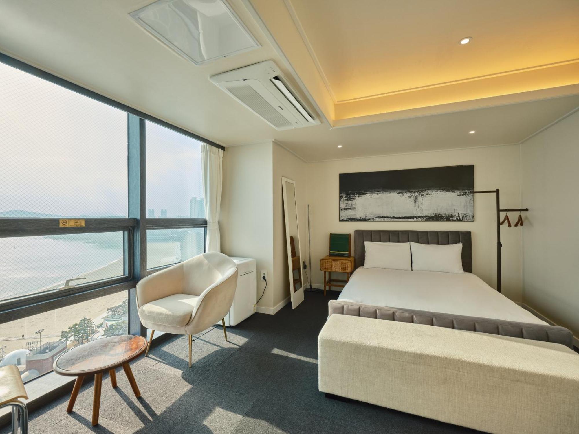 Uh Suite The Haeundae Busan Exterior foto